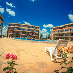 Отель Holiday Fort Golf Club Болгария, Солнечный берег - отзывы, цены и фото номеров - забронировать отель Holiday Fort Golf Club онлайн пляж