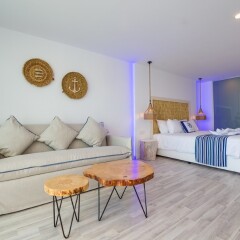 Апартаменты Blue Harbour Boutique Apartments комната для гостей фото 4