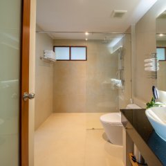 Отель Coral Cliff Beach Resort Samui (SHA Plus+) Таиланд, Самуи - 2 отзыва об отеле, цены и фото номеров - забронировать отель Coral Cliff Beach Resort Samui (SHA Plus+) онлайн ванная фото 2