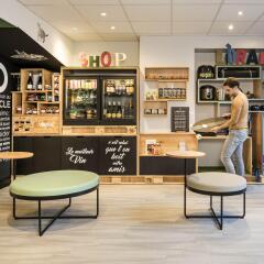 Отель Aparthotel Adagio Paris Montmartre гостиничный бар