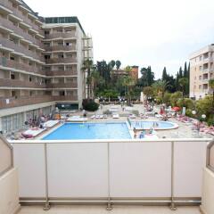 Отель H·TOP Royal Beach Испания, Льорет-де-Мар - 3 отзыва об отеле, цены и фото номеров - забронировать отель H·TOP Royal Beach онлайн бассейн фото 3