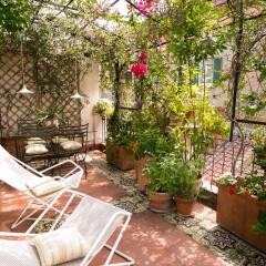 Апартаменты Trastevere Large Apartment With Terrace фото 3