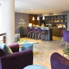 Отель Crowne Plaza Amsterdam Schiphol Нидерланды, Хофддорп - отзывы, цены и фото номеров - забронировать отель Crowne Plaza Amsterdam Schiphol онлайн гостиничный бар