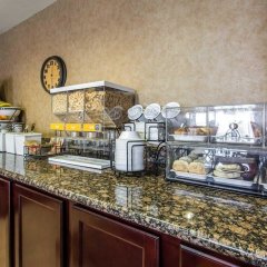 Отель Comfort Inn & Suites Quail Springs США, Оклахома-Сити - отзывы, цены и фото номеров - забронировать отель Comfort Inn & Suites Quail Springs онлайн питание