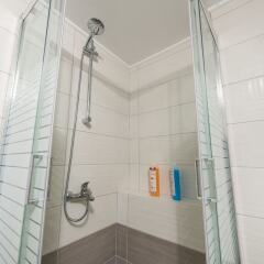 Отель Elegant Home in Quiet Street Греция, Афины - отзывы, цены и фото номеров - забронировать отель Elegant Home in Quiet Street онлайн ванная фото 2
