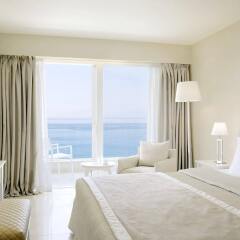 Отель Mayor La Grotta Verde Grand Resort - Adults Only Греция, Корфу - отзывы, цены и фото номеров - забронировать отель Mayor La Grotta Verde Grand Resort - Adults Only онлайн комната для гостей фото 4