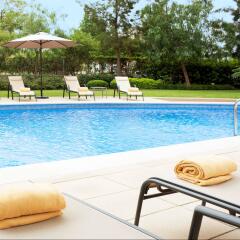 Отель Novotel Barcelona Cornella бассейн