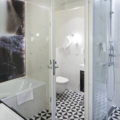 Отель Holiday Club Saimaa Hotel Финляндия, Рауха - 12 отзывов об отеле, цены и фото номеров - забронировать отель Holiday Club Saimaa Hotel онлайн ванная фото 3