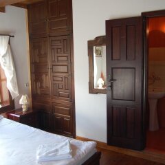 Отель Kazasovata Guest House Болгария, Трявна - отзывы, цены и фото номеров - забронировать отель Kazasovata Guest House онлайн сейф в номере