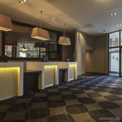 Отель DoubleTree by Hilton Edinburgh City Centre интерьер отеля