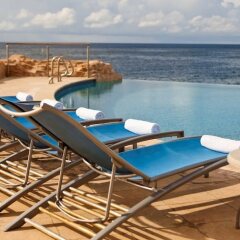 Отель Renaissance Curacao Resort & Casino с домашними животными