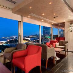 Отель Hilton ParkSA Istanbul гостиничный бар