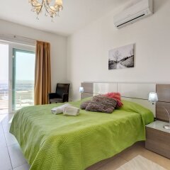 Отель Fabulous LUX APT inc Pool, Sliema Upmarket Area Мальта, Слима - отзывы, цены и фото номеров - забронировать отель Fabulous LUX APT inc Pool, Sliema Upmarket Area онлайн комната для гостей фото 3