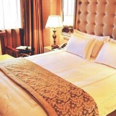 Yihao Hotel комната для гостей