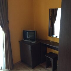 Hotel Kris Смолян удобства в номере