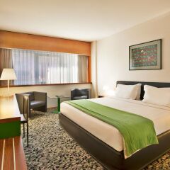 Отель Ramada by Wyndham Lisbon комната для гостей фото 2