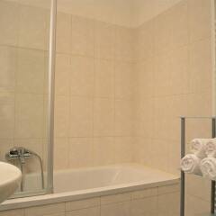 Отель City Center Apartment Vienna - Baeckerstrasse Австрия, Вена - отзывы, цены и фото номеров - забронировать отель City Center Apartment Vienna - Baeckerstrasse онлайн ванная