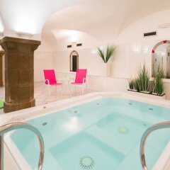 Отель Best Western Plus Hotel Meteor Plaza Чехия, Прага - 6 отзывов об отеле, цены и фото номеров - забронировать отель Best Western Plus Hotel Meteor Plaza онлайн бассейн фото 2