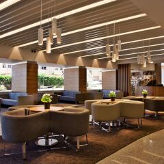 Отель Ramada by Wyndham Lisbon интерьер отеля