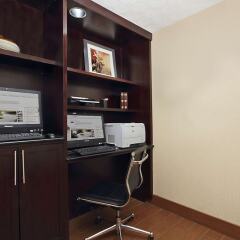 Отель Hampton Inn Columbus-International Airport США, Колумбус - отзывы, цены и фото номеров - забронировать отель Hampton Inn Columbus-International Airport онлайн в номере