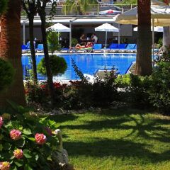 Sun City Apartments & Hotel