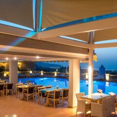 Notos Heights Hotel & Suites питание