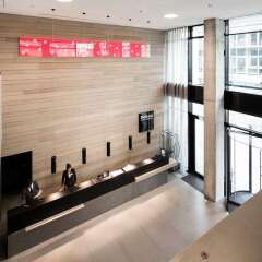 Отель Barcelo Hamburg Германия, Гамбург - 3 отзыва об отеле, цены и фото номеров - забронировать отель Barcelo Hamburg онлайн интерьер отеля фото 2