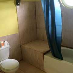 The blue Lagoon Hostel & Private Rooms ванная