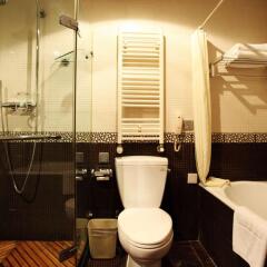 Beijing Sichuan Dragon Garden Hotel ванная фото 2