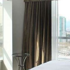 Отель Hilton Vancouver Metrotown Канада, Бурнаби - отзывы, цены и фото номеров - забронировать отель Hilton Vancouver Metrotown онлайн балкон