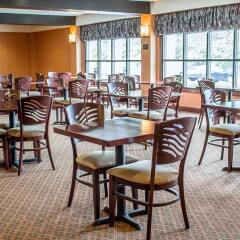 Отель Comfort Inn North Conference Center