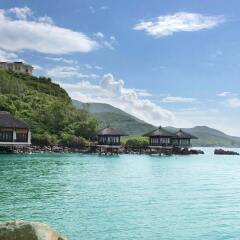 Отель Vinpearl Luxury Nha Trang Вьетнам, Нячанг - 1 отзыв об отеле, цены и фото номеров - забронировать отель Vinpearl Luxury Nha Trang онлайн пляж фото 2