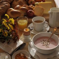 Отель The Bed and Breakfast питание