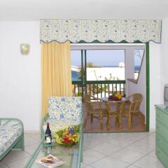 Отель Aparthotel Esquinzo Y Monte Del Mar комната для гостей фото 2