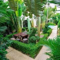 Palm Oasis Boutique Hotel