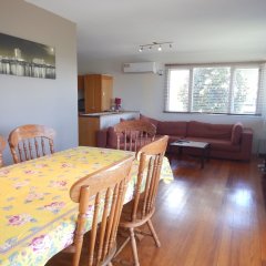 Spacious 2-Storey Home By The Bay: Sleeps 12 in Brisbane, Australia from 338$, photos, reviews - zenhotels.com
