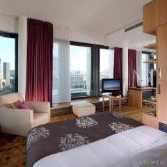 Отель Swissôtel Berlin Германия, Берлин - 2 отзыва об отеле, цены и фото номеров - забронировать отель Swissôtel Berlin онлайн комната для гостей фото 2