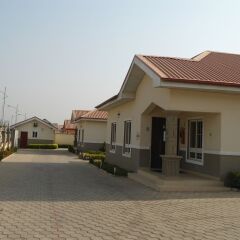 Отель Pearl Manor Luxury Suites