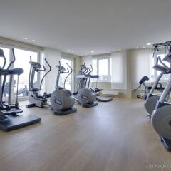 Отель Radisson Blu Hamburg Airport Гамбург фитнесс-зал