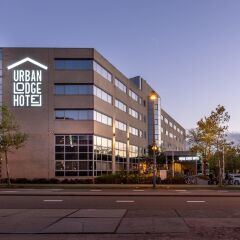 Urban Lodge Hotel городской автобус