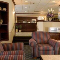 Отель Meadowlands River Inn гостиничный бар
