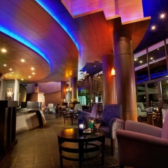 Отель Rawi Warin Resort and Spa гостиничный бар