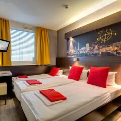 MEININGER Hotel Berlin Central Station 3* Стандартный номер с разными типами кроватей