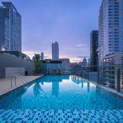 Отель Travelodge Sukhumvit 11 бассейн фото 2