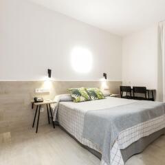 Отель Hostal Castilla II Puerta del Sol комната для гостей