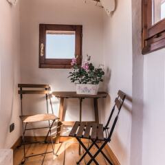 Отель A Few Steps to The Duomo Elegant 2BD Apt Италия, Флоренция - отзывы, цены и фото номеров - забронировать отель A Few Steps to The Duomo Elegant 2BD Apt онлайн удобства в номере