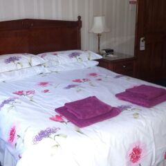 Отель Acer Lodge Guest House Эдинбург сейф в номере