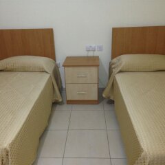 Отель Euro Guest House Мальта, Гзира - отзывы, цены и фото номеров - забронировать отель Euro Guest House онлайн комната для гостей фото 5
