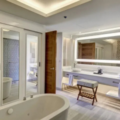 Отель Royalton Bavaro Resort & Spa - All Inclusive Доминикана, Пунта Кана - отзывы, цены и фото номеров - забронировать отель Royalton Bavaro Resort & Spa - All Inclusive онлайн ванная