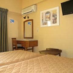 Evripides Hotel удобства в номере